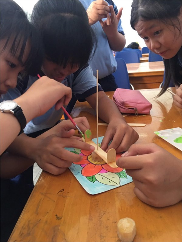 Tiết Toán - Tính đối xứng- Chế tạo bập bênh.jpg
